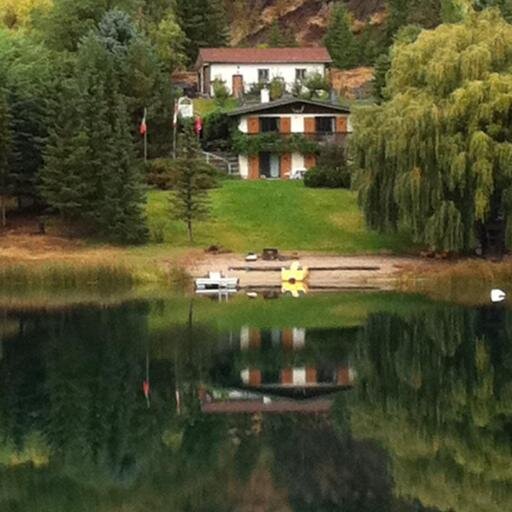 B&B located in the beautiful Okanagan Valley. Come join the list of pampered guests! It is a piece of Paradise!
