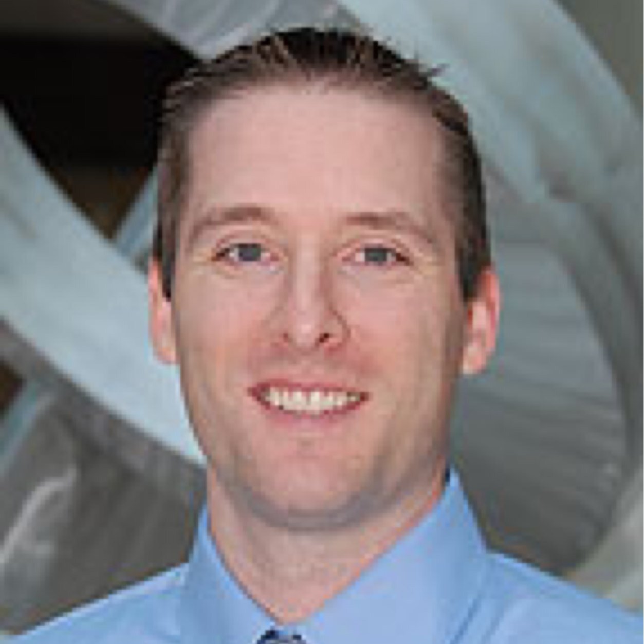 Physiatrist specializing in the treatment of neck/back pain. Former PT. Community Spine Center. Spine, sports, health and running.*views are my own.