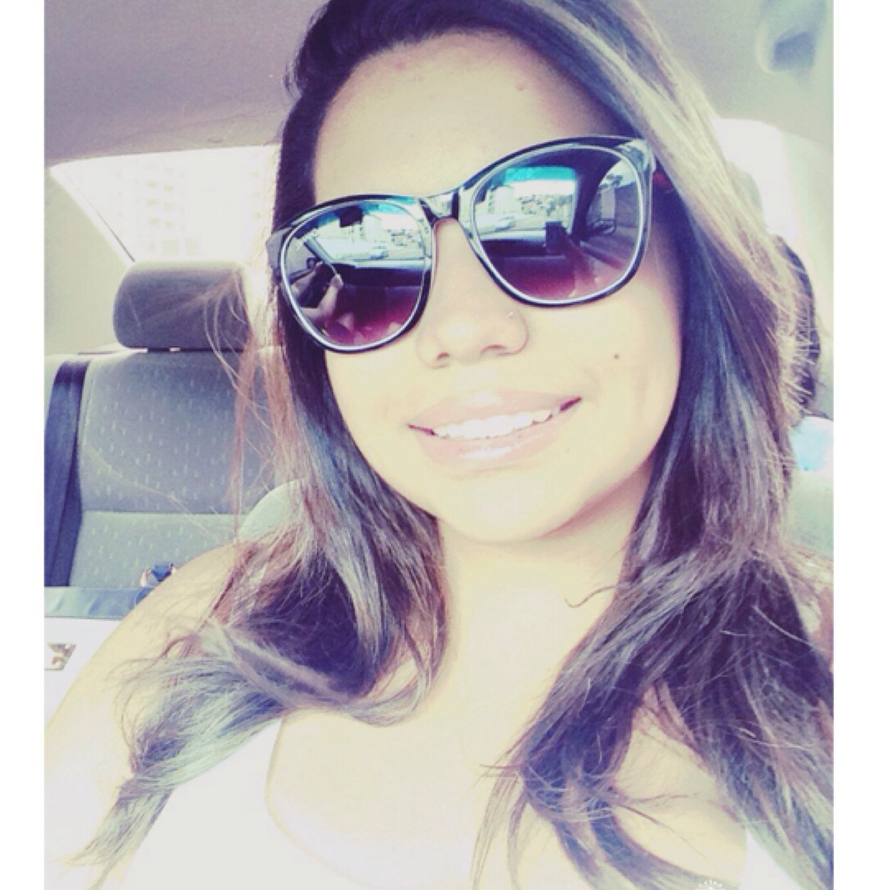 SÃO PAULINA com muito orgulho, odeio o corinthians, amo meus amigos, mnha familia || follow-me 
Instagram: thaiinacarvalho_