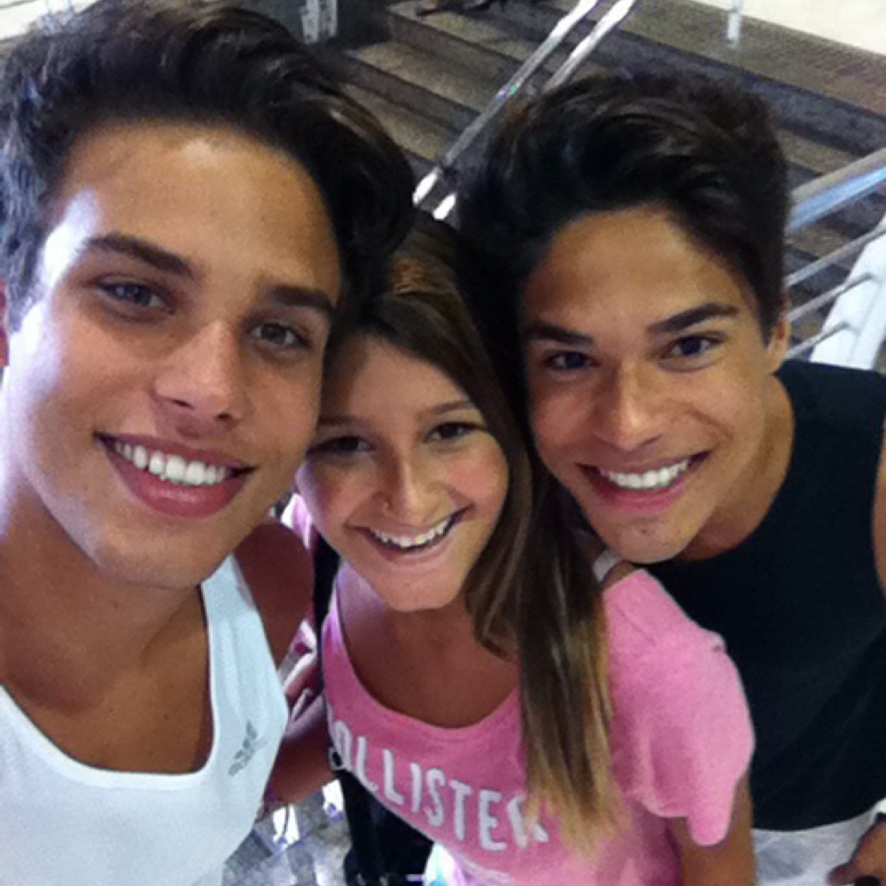 Queria saber o quanto amo vocês mas não posso medir o infinito @guip9 @jonathanp9 @adamovich_igor @bandmichael . 0/4
