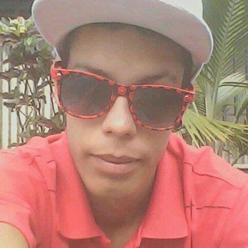 Los amigos van y vienen. Los enemigos se acumulan. 
http://t.co/n7Gacg7tTh