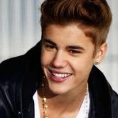 cantante,guapo y talentoso