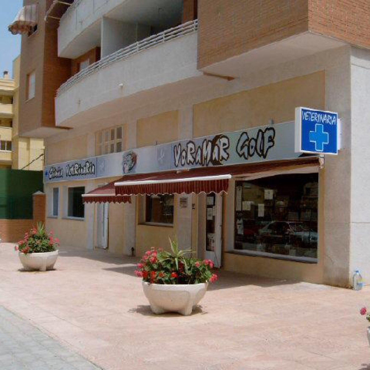ClinicaVoramar's profile picture. Clinica Veterinaria Voramar Golf, cuidado integral para tu mascota. Cirugia. Oncologia. Tambien en http://t.co/GrEArXrEpJ