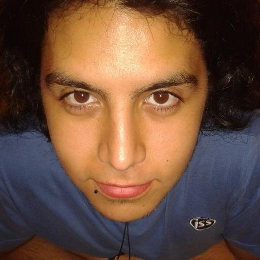 jugar, esuchar musica, drink and weed :)