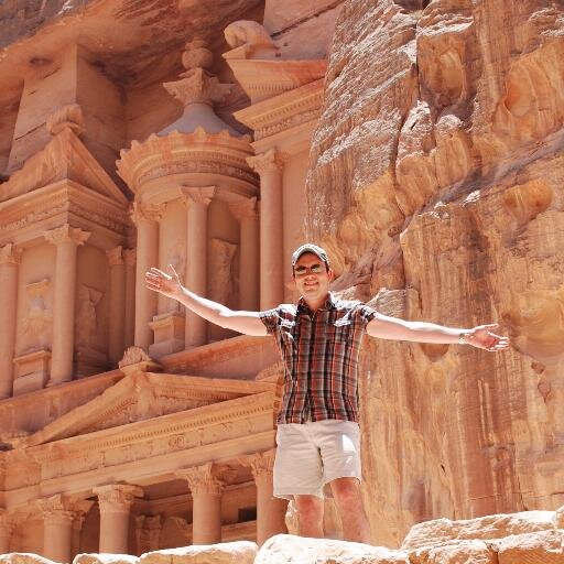 Florida native living in Chicago and traveling the world.