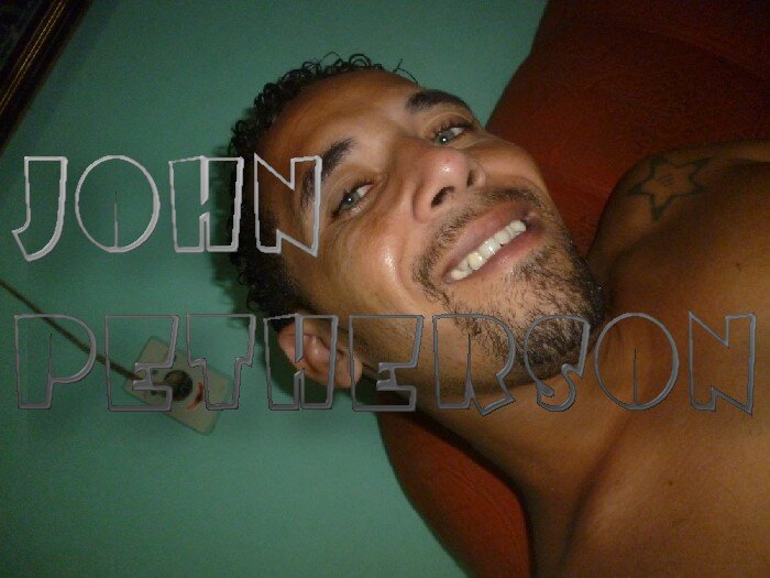 Amo a vida ao soar do som do meu violao onde nada pode fazer a minha vida para e sempre assim viver e aprender mais e mais com a minha família e amigos....