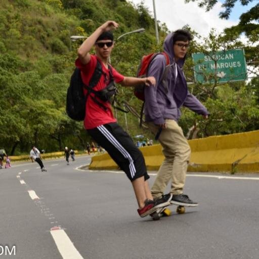 27, Economía UCV/USC . Skate for life! ♥ Ella @Leidymar ♥
