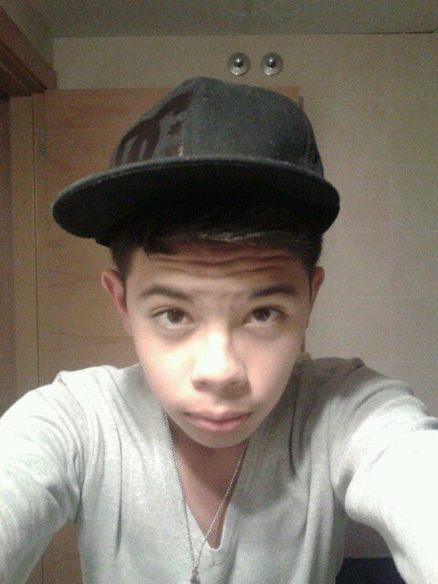 23 de mayo. Antes de señalarme asegúrate de tener tus manos limpias. Música como solución a mis problemas. Nach, Rapsusklei, ZPU, Wiz Khalifa. Skrillex.