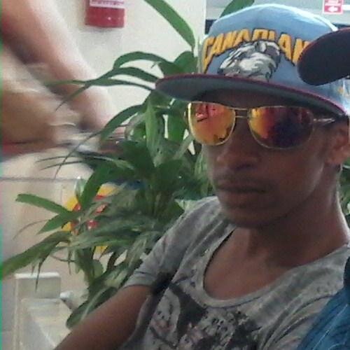 MAIS EU SEI BEM QUEM TRAMA E QUEM TA COM MIGO PODE CRÊ IRMÃO ' @UM_MONTEIRO !''