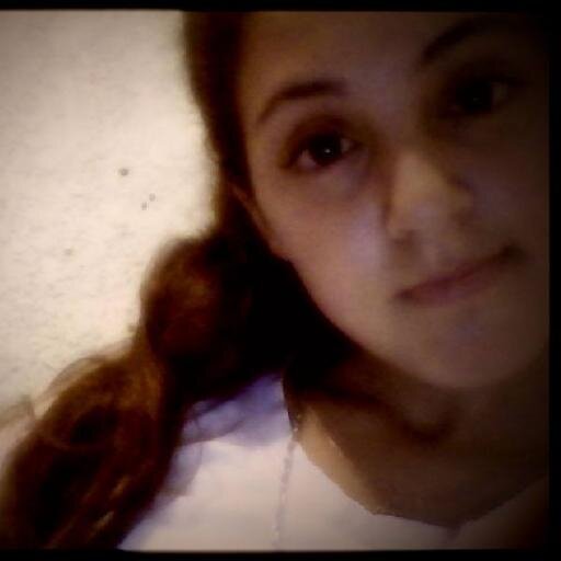Holaaa,Me Llamo Alexia, Amo a Demi♥ y el SKATE♥