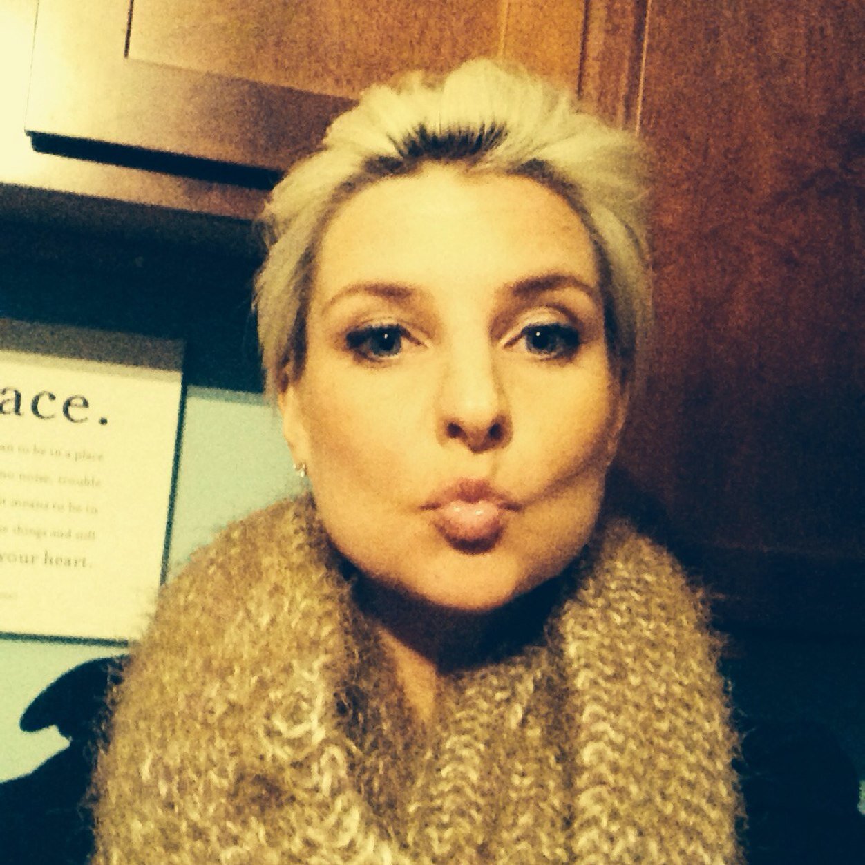 travelingom's profile picture. 