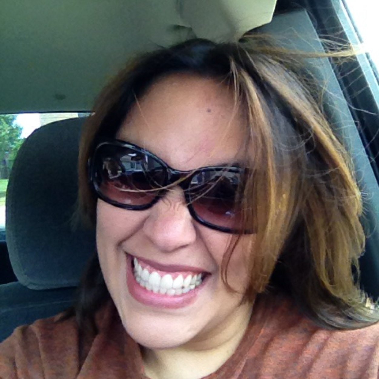 yvette_velasco's profile picture. 