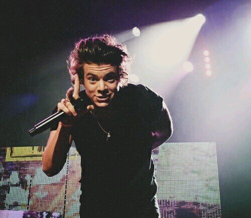 fffanaticstar's profile picture. 18 Girl | Model | Directioner ♡