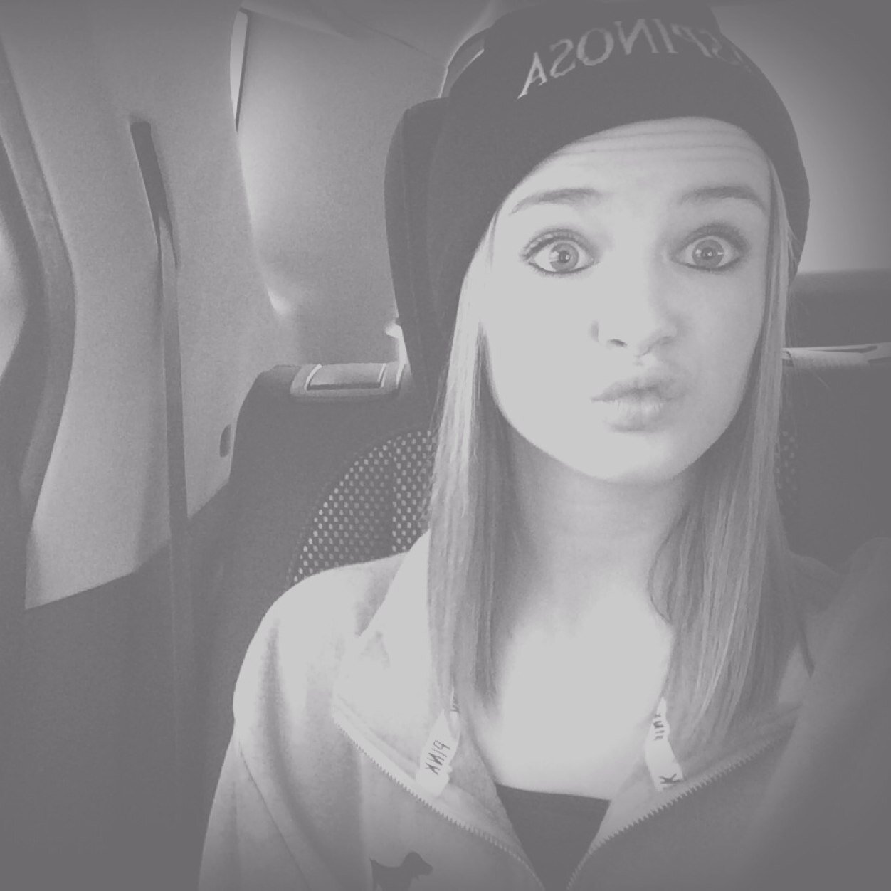 kiraespinosaa's profile picture. living in a world gone plastic, baby you're so classic