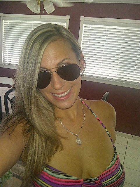 Cute little lady/Dedicated Shambhala'er/Supporter of dropping the bass/ Dance floor destroyer/ EDM enthusiast♬ TSB - True.Sick.Beauty