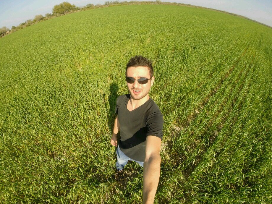 In Austria / Live Looper / Singer / Guitar player / Song writer / skateboarder / Mechatronics Engineer / MSc Student / among other things https://t.co/tqUj2aRvVg