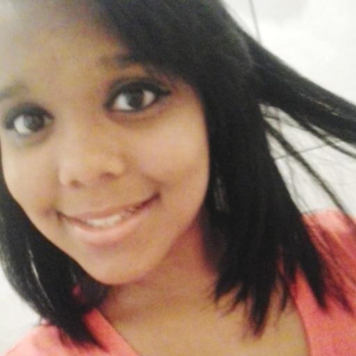 Menina´´ meiga, Mt... locaA´´ mais que ama´´ Sorrir´´ E viver ^~^