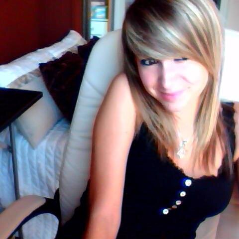 Stepbritt's profile picture. 21. La vida solo te sonríe cuando dejas de pensar que es una mierda. // Yo no cambio por nadie, mejoro por quien lo merece. // Fuck me, I'm architect.
A3BL♥