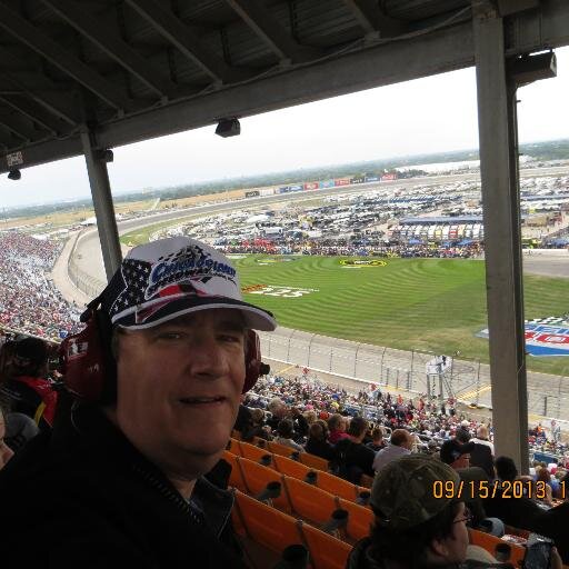 Houston, TX fan of NASCAR, good times, railfan, photography, bass fishing and everything that makes me happy