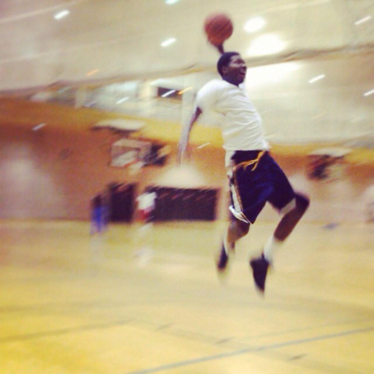 KingJizzlemane's profile picture. 