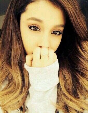 @PutMayF26_ @puputmaya26 @awarianawesome follow!!!!!!:)
