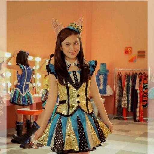 mutiaraazizah9's profile picture. ♥dad♥mom♥family♥mitra kukar♥Barca,MU,AC Milan,&Arsenal FC♥music♬♥RSDBI 002♥A.E.C♥and ♥all them♥JKT48-Fans♥Melodydiest♥nabilaholich♥