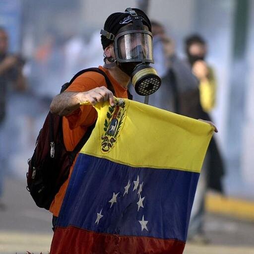 Puedes lograr lo que desees.
Fe y Perseverancia en lo que quieras.
Luchando por la Paz de Venezuela.