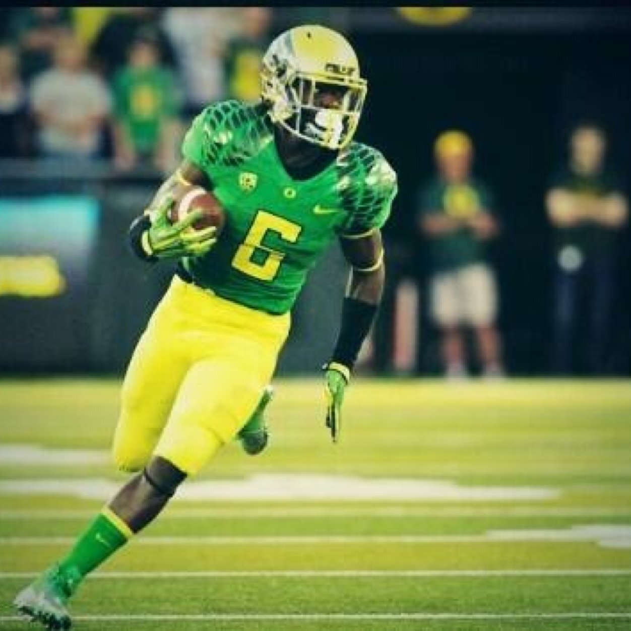 HERE TO POST DOPE PICS OF SPORTS ONCE I HIT 1k FOLLOWERS I WILL REVILL MY OTHER ACCOUNT FOLLOW ME!