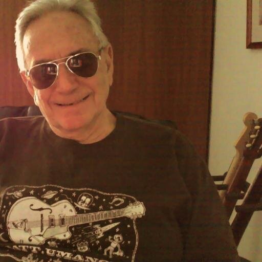 MagpieWillow's profile picture. Communications strategist & PR man. Big on family, cooking, rugby, 49ers,  politics, country, Americana & bluegrass music. A Collingwood tragic