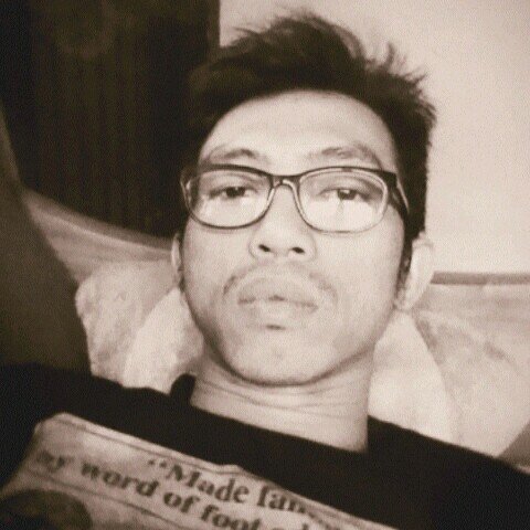 profesional photographer, guitarist, musician, gamer and speedcuber