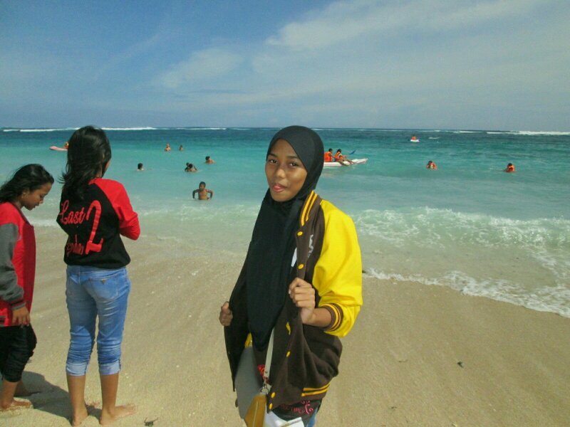 school in spemas one | grade VIII-C | 14 years old | SONIQ | love family @iqbaale @coboyjr