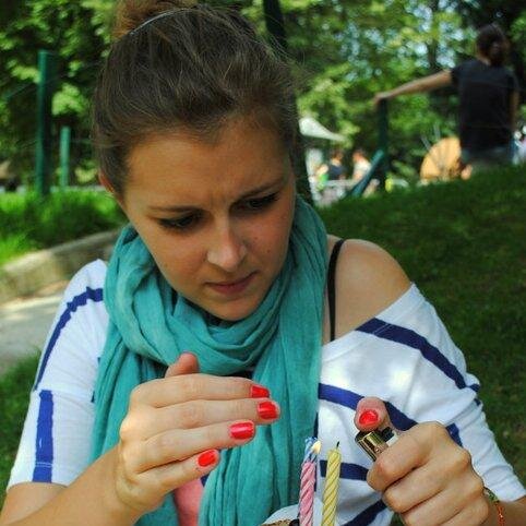 Julie_Fnr's profile picture. 