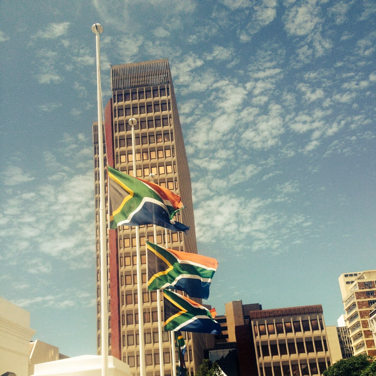Proudly South African, pragmatic idealist, energy philosopher, business builder, believer in the magic of good people and good food and all round life hugger