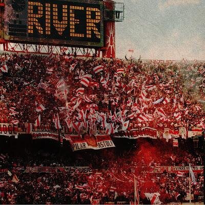 Hincha de River!!! La emoción más grande en mi vida la viví en su cancha!!! Me gusta vivir y dejar vivir, pero si me joden....agua y ajo!!!