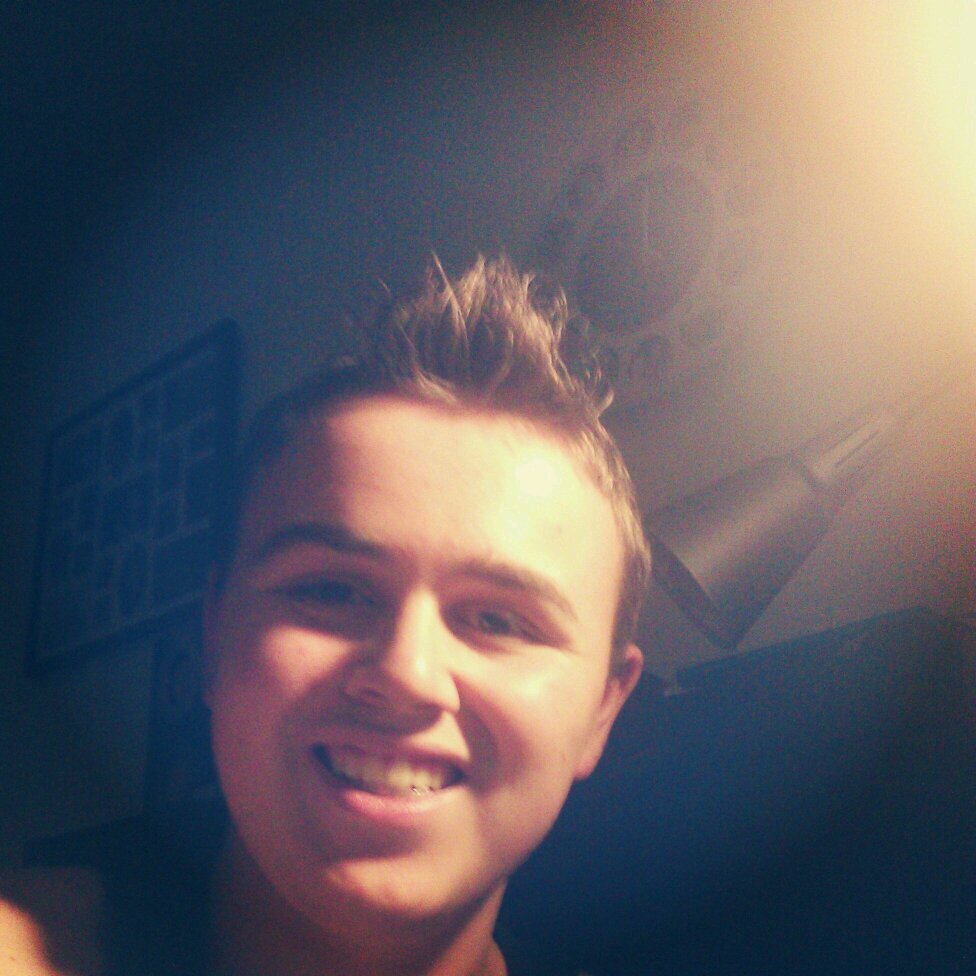 sanduteodorr's profile picture. Just another guy on the internet.