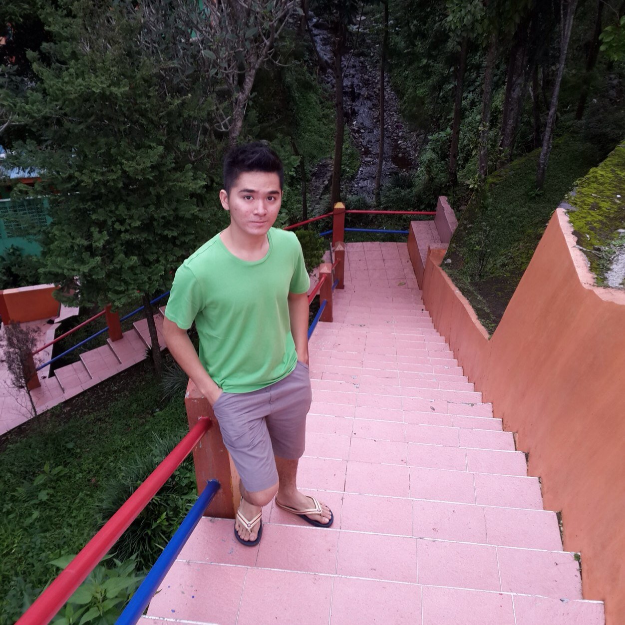 chandrayogiie's profile picture. If u nice to me i'll be nice to u✌️.. This is my new account, please kindly to follow me back, thx..