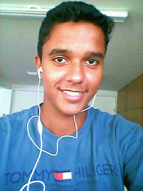 ♥I Belong To Jesus ♥ A vida é assim: Só perde quem joga, Mas também só ganha quem se arrisca a jogar. ♥