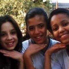 eu quero ser muito famosa e ter o seu amor :3