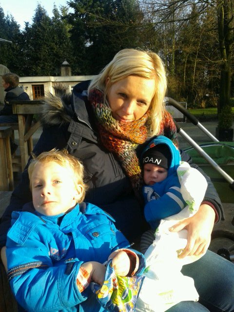 mama van Jort & Roan || getrouwd met Paul || loopbaanadviseur || schaatsen || paardrijden || vriendinnen || lezen ||