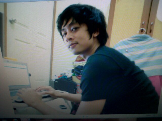 ♥ ALLAH SWT ♥ my family  ♥  friends ,Teknik Elektro, musik 100%, piano player, goalkeeper, 13 january 91