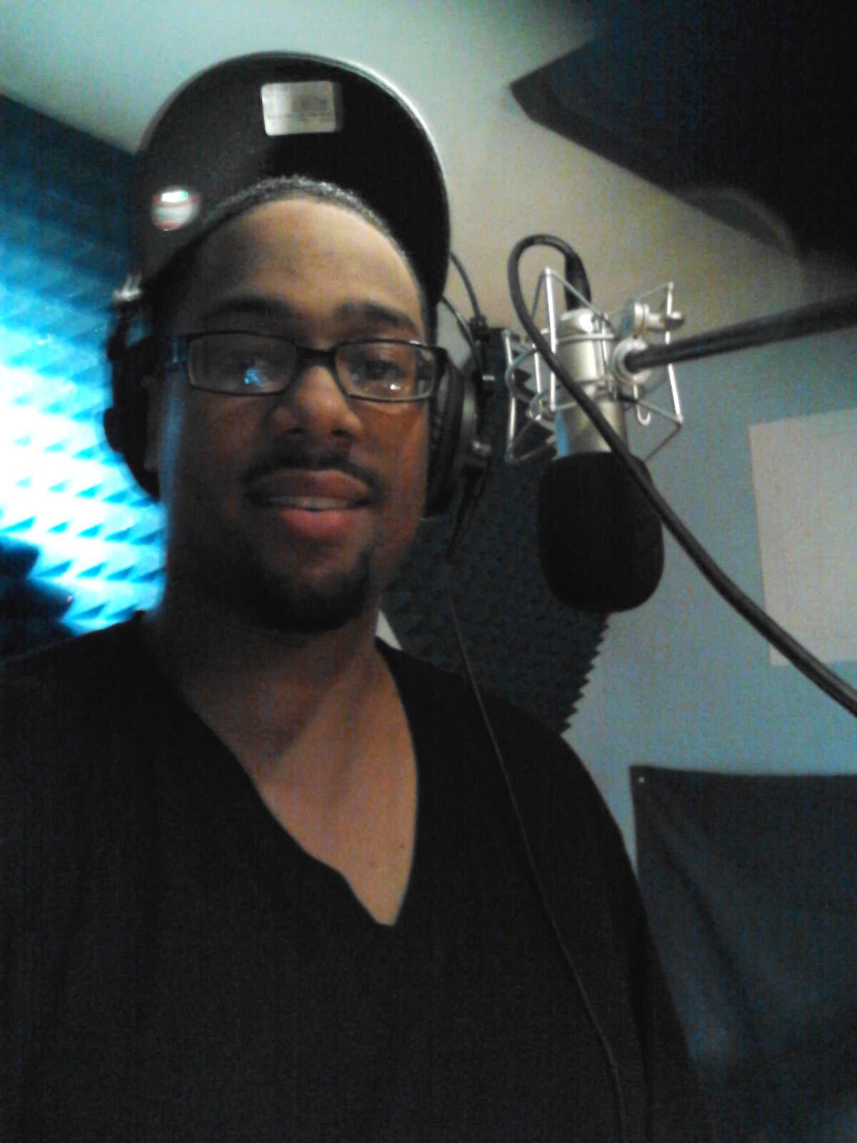 gmoemusic's profile picture. 