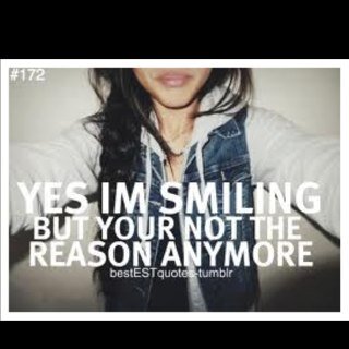 Im a gurl that LOVES 2 SING AND A SINGLE GURL!!
