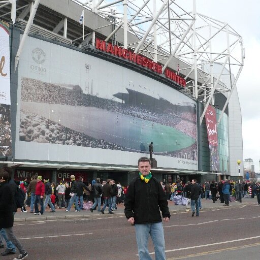 Manchester United Fan,Lawyer,Dad,Husband,coach not necessarily in that order.