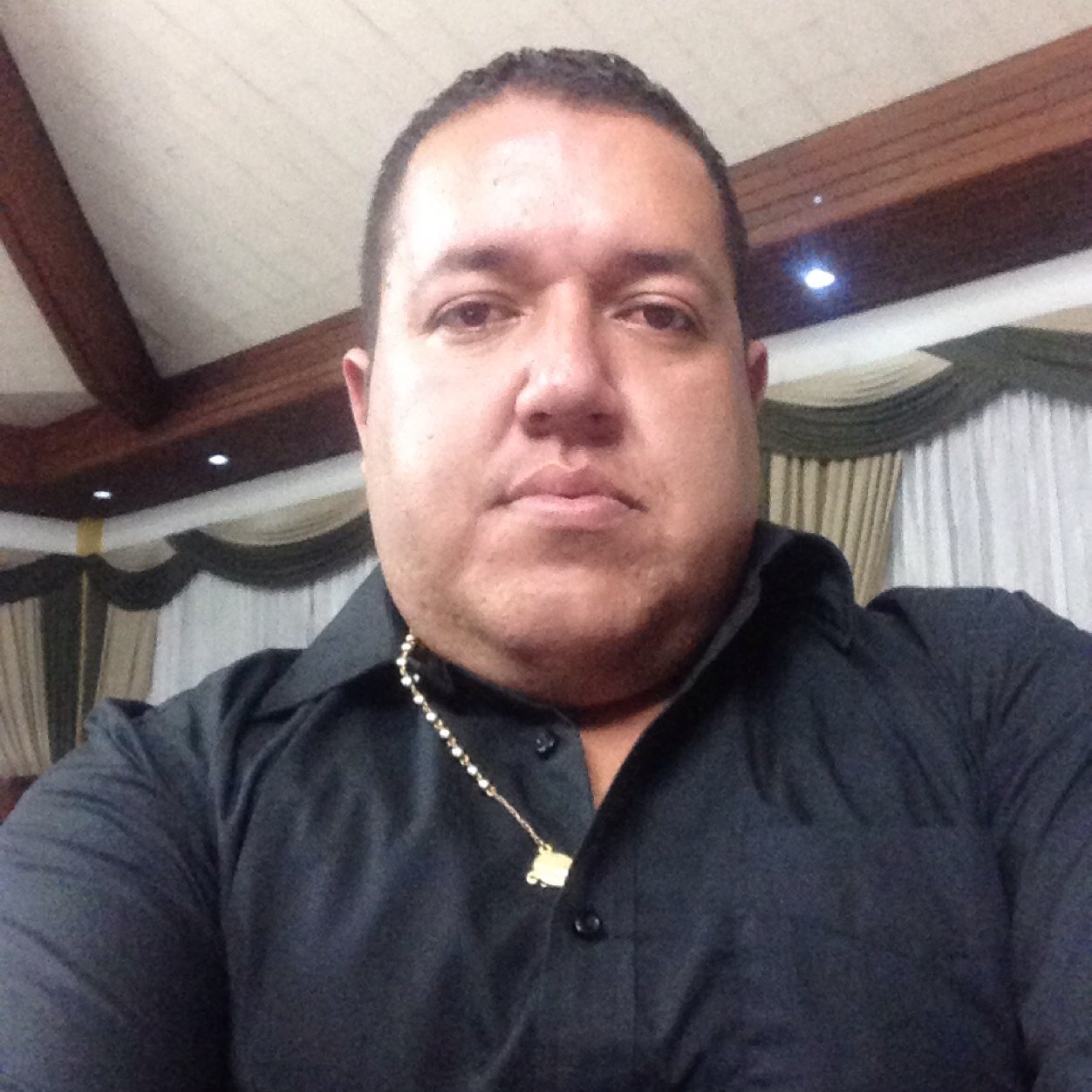 Productor de eventos, me gusta sacar lo mejor de la vida y de las personas, afrontando cada obstaculo con pasos firmes.