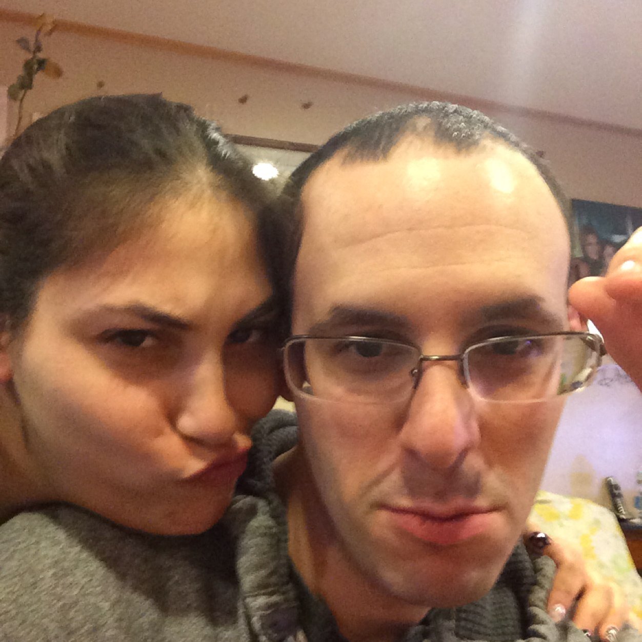 etnina824's profile picture. 