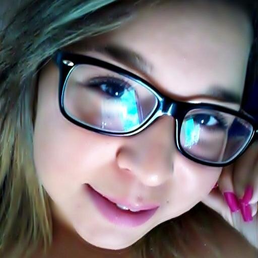 Foco, força, fé e bastante pimenta nos olhos das inimigas.