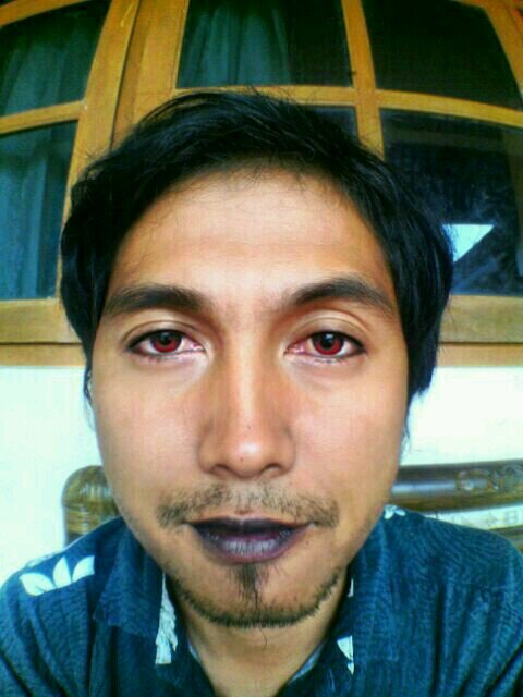 Jika sebuah cangkir yang tertelungkup ditempatkan dibawah air hujan, tidak akan terisi setetes pun meskipun hujannya deras.