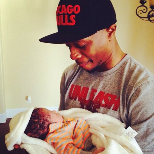 iJustDo_Skinnyz's profile picture. IG: skinnychickbreaker
Chicago Made
D.e.F Approved
Licensed in the art of Breaking Skinny Girl