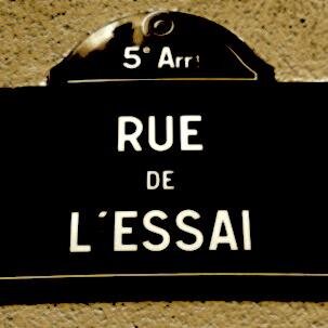 Writing workshops in Paris with dedicated teachers who know the city. July + September 2024 classes now on our website ⬇️