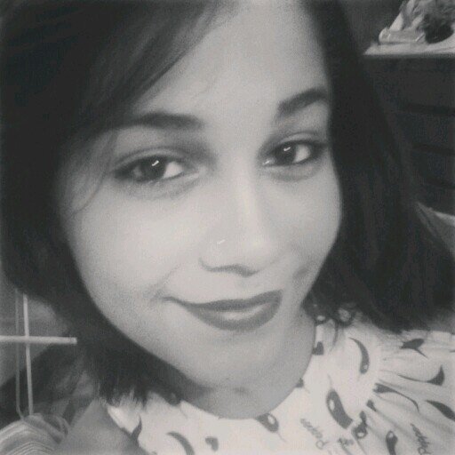 Nunca ame tudo que é belo, mas faça belo tudo que você ama, pois o importante na vida não é termos tudo que amamos e sim amarmos tudo que temos! bjs Taaay !